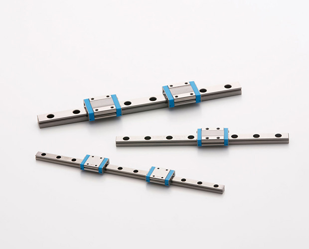 C-Lube自潤(rùn)滑直線(xiàn)導(dǎo)軌LV